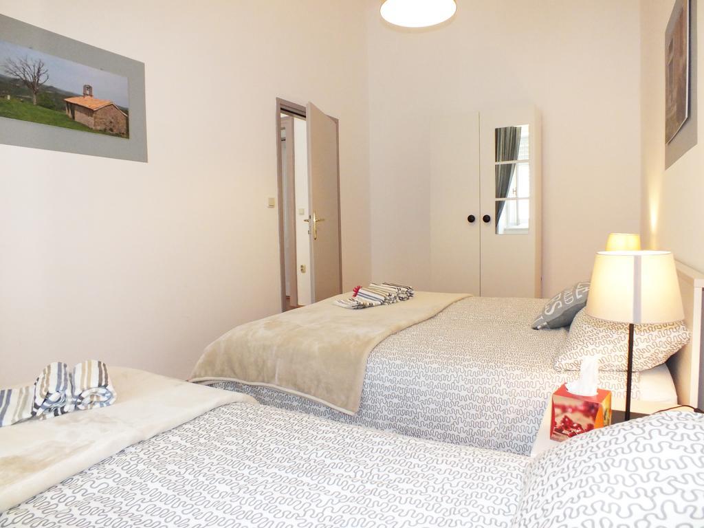Apartman Draguc Πούλα Εξωτερικό φωτογραφία