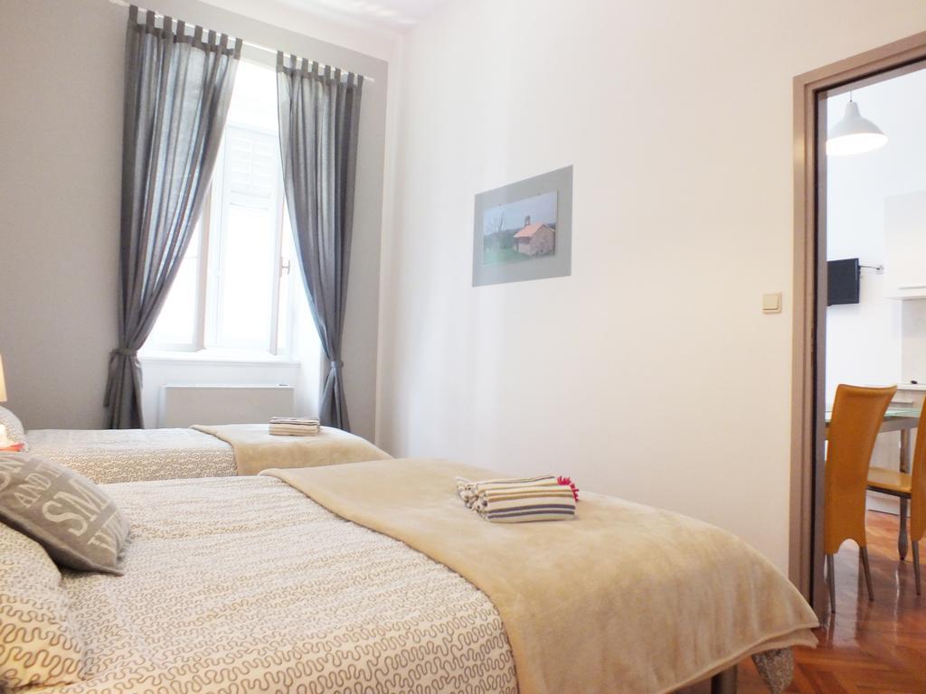 Apartman Draguc Πούλα Εξωτερικό φωτογραφία